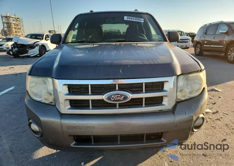 2010 Ford Escape Xlt from USA, damaged, VIN 1FMCU0D74AKC05752